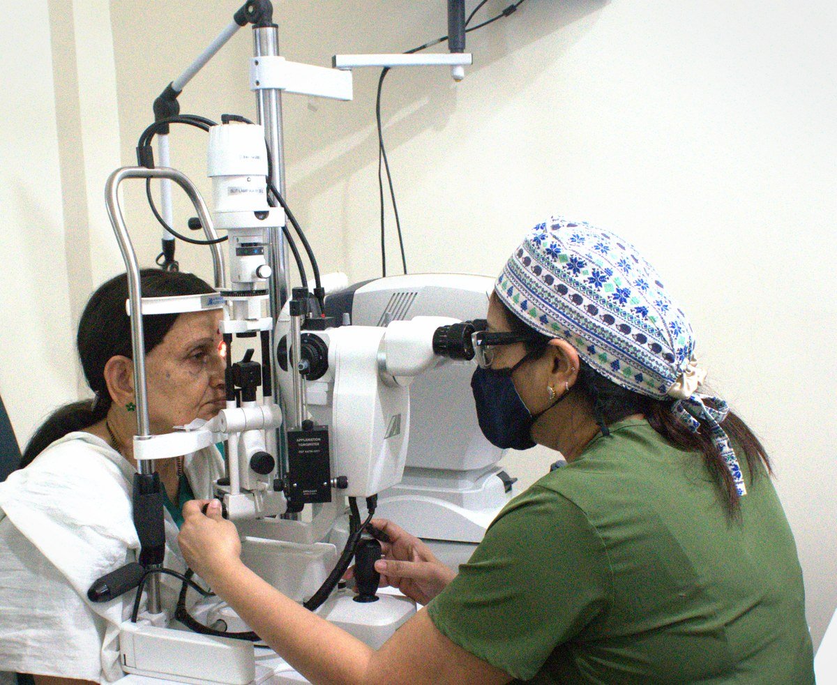 Eye test with specialist equipment